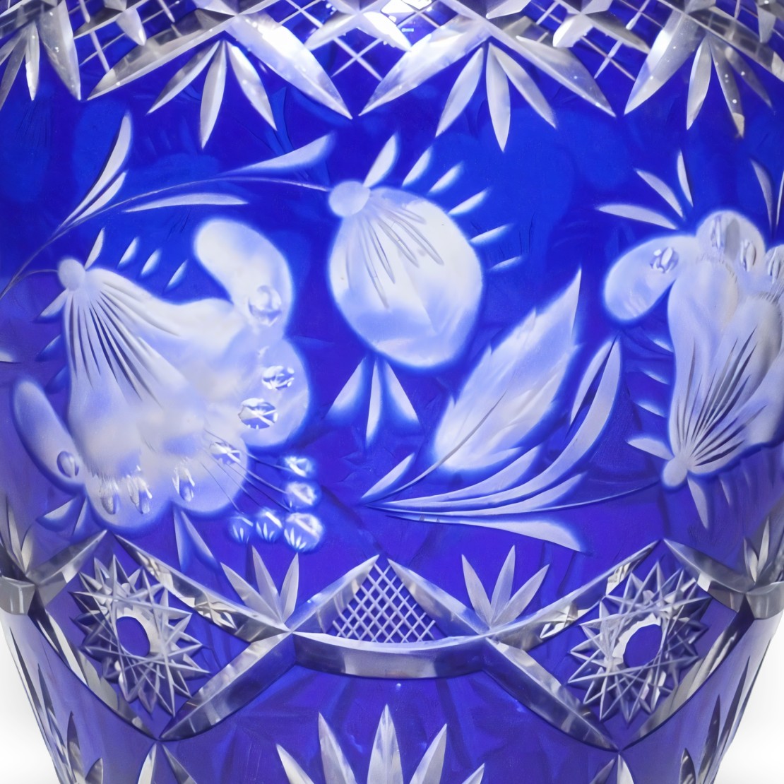 Böhmisches Geschliffenes Glas Kristallvase, Blaues Bleikristall